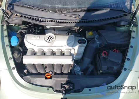 2007 Volkswagen New Beetle 2.5 из США, поврежденный, VIN 3VWSW31C47M513032